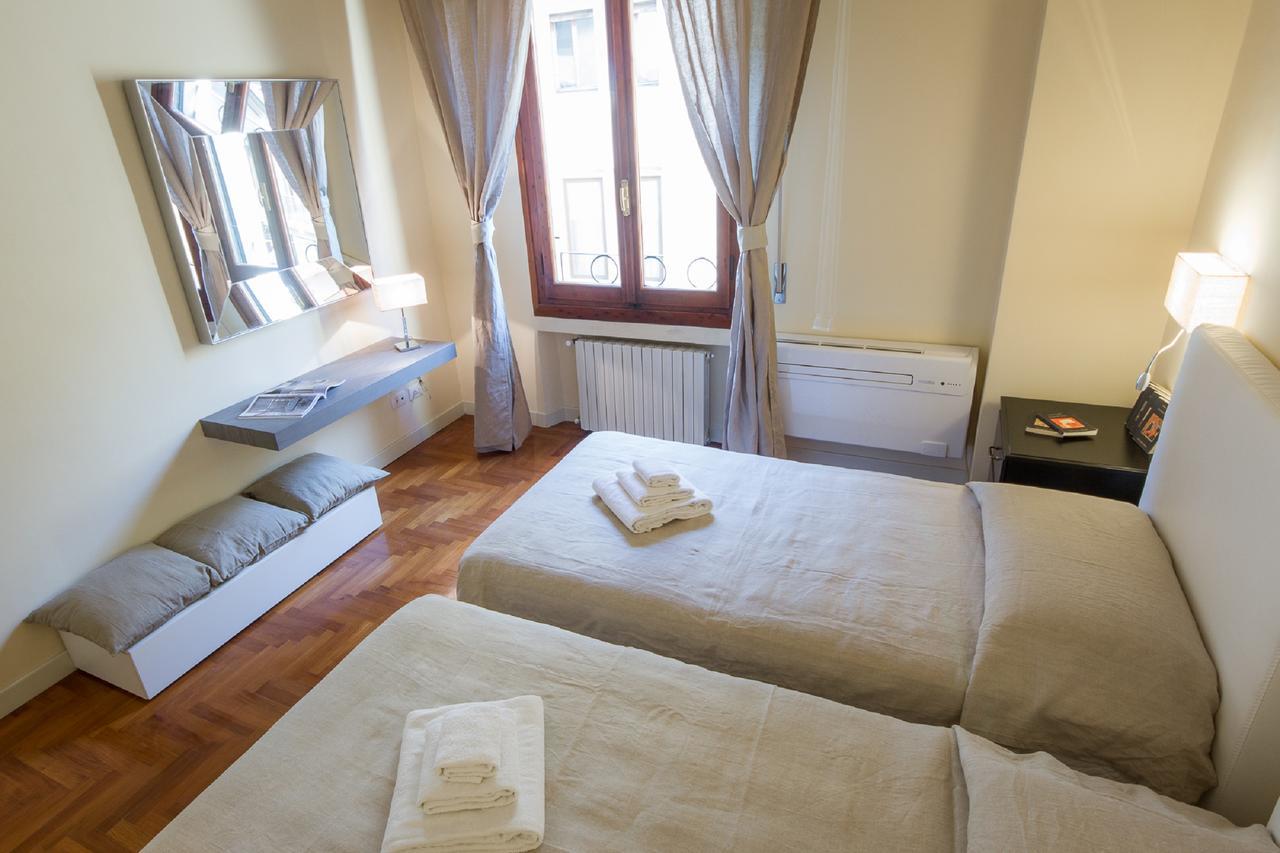 Apartments Florence - Le Por Santa Maria Exterior photo