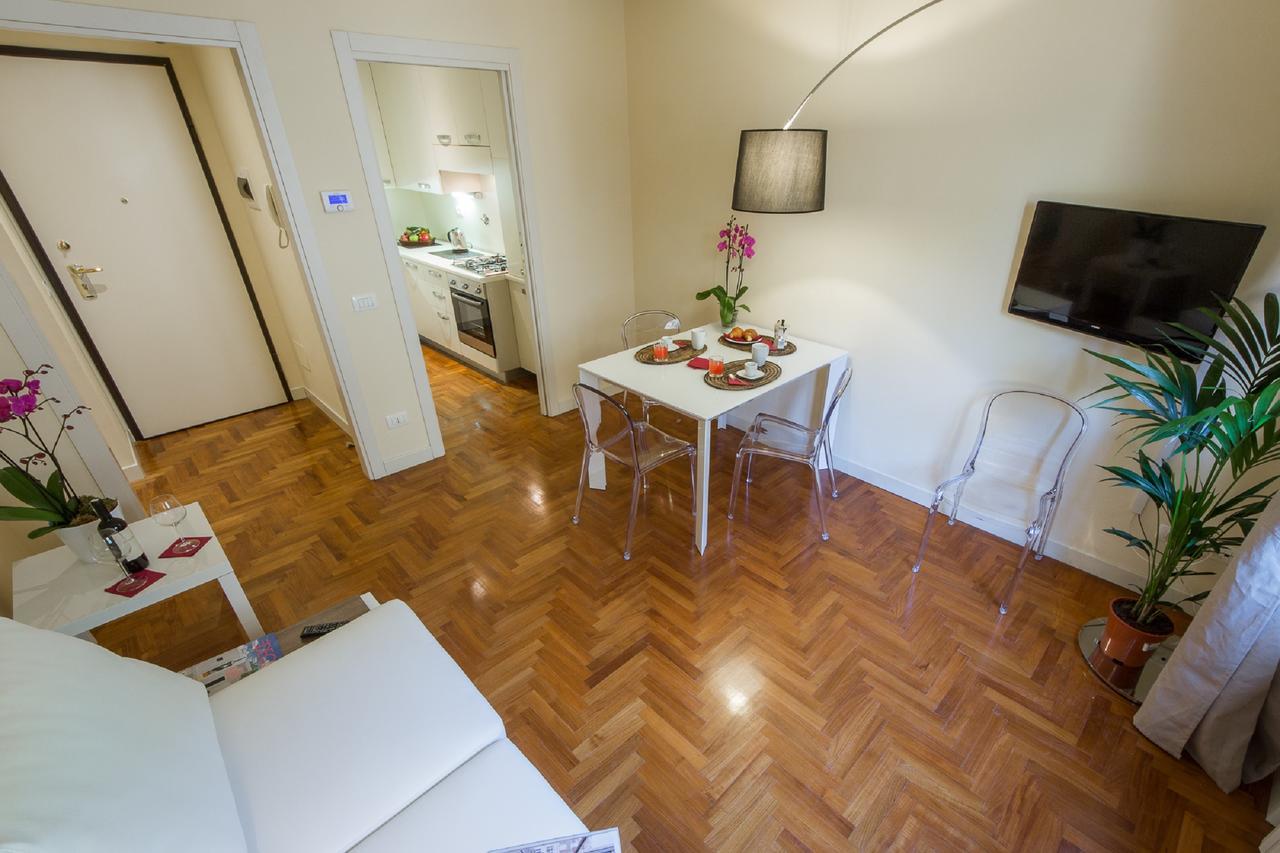Apartments Florence - Le Por Santa Maria Exterior photo