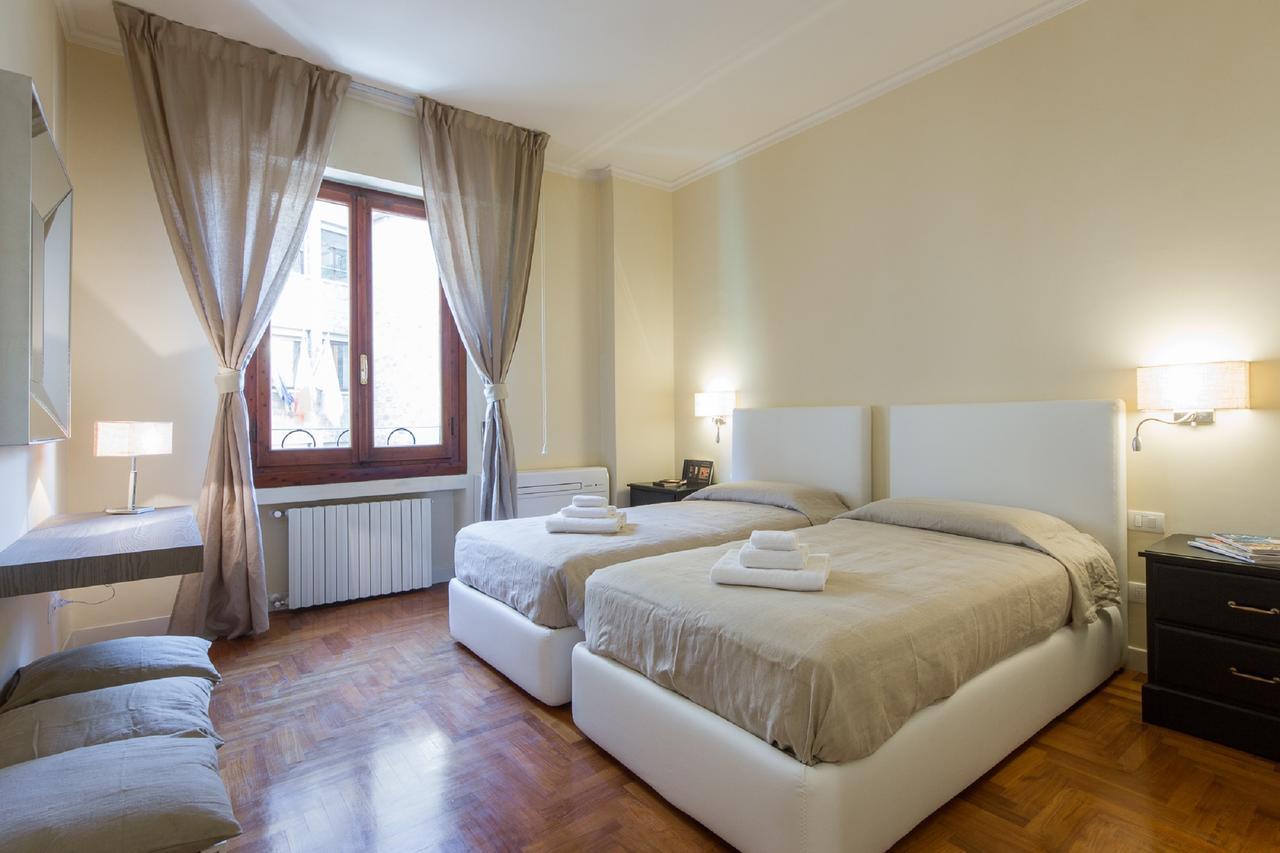Apartments Florence - Le Por Santa Maria Exterior photo